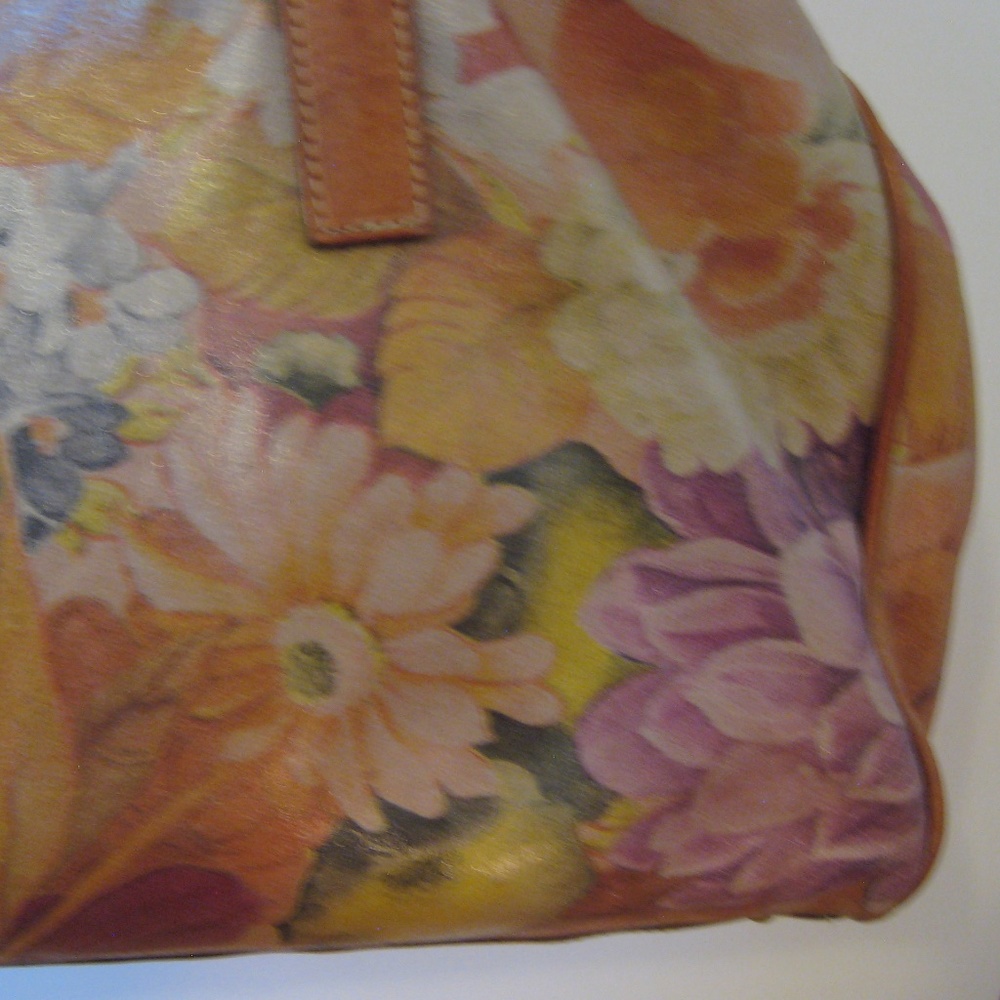 Italian Leather Floral Bag - Picture 4 of 14